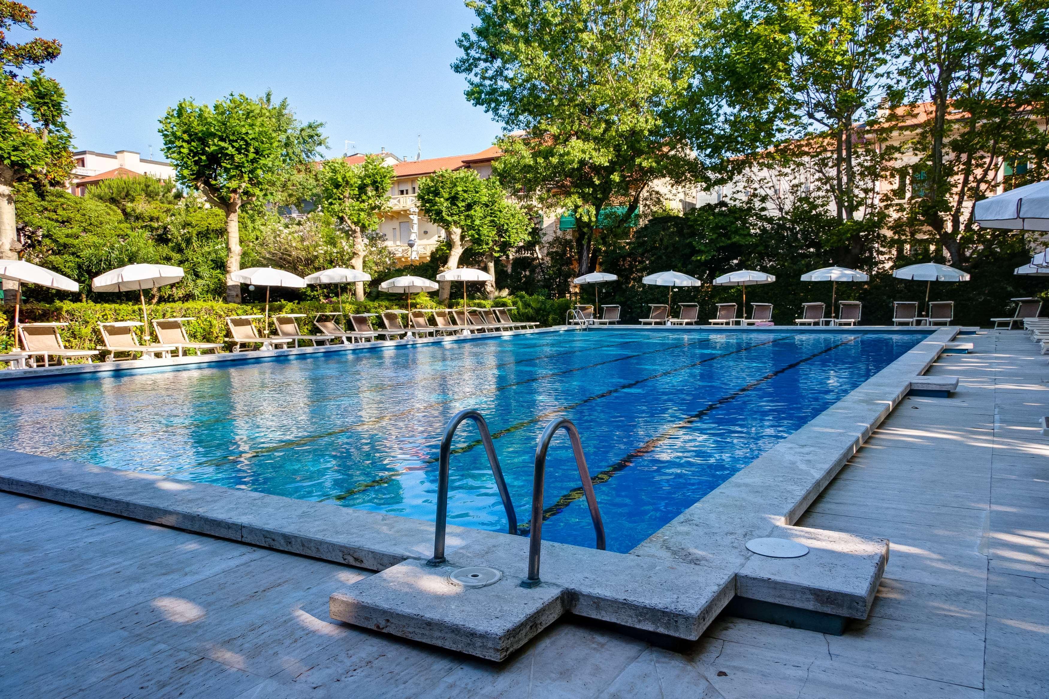 Grand Hotel Royal Виареджо Экстерьер фото